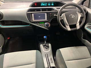 TOYOTA AQUA 2012