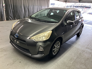TOYOTA AQUA 2012