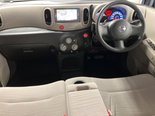 NISSAN CUBE 2011