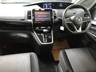NISSAN SERENA 2018