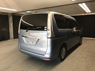 NISSAN SERENA 2013