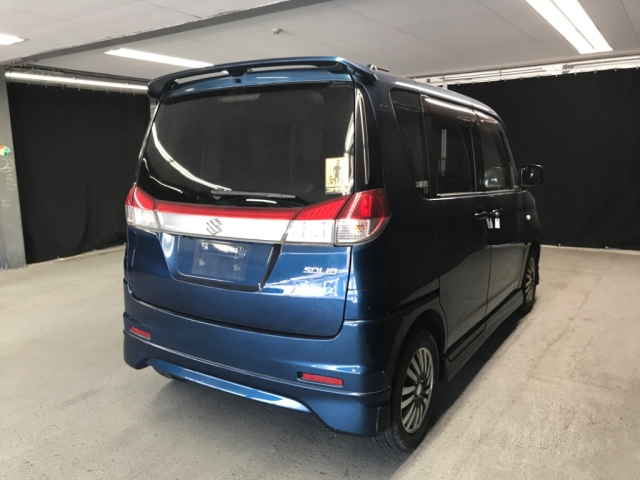 SUZUKI SOLIO 2011