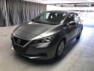 NISSAN LEAF 2021