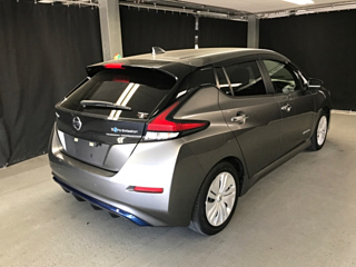 NISSAN LEAF 2021