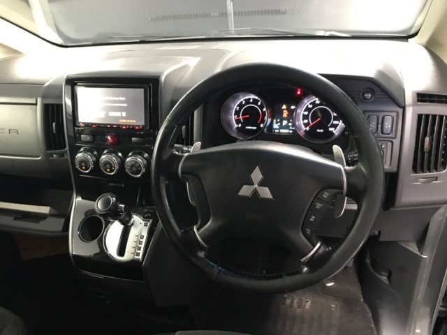 MITSUBISHI DELICA D5 2019