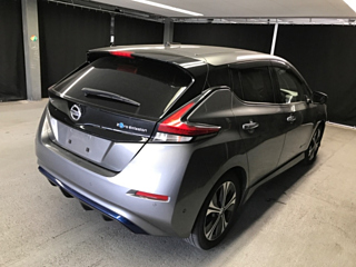 NISSAN LEAF 2017
