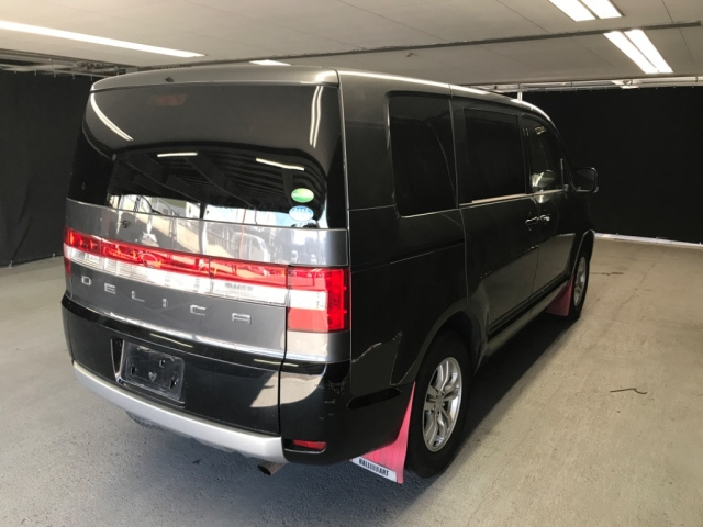 MITSUBISHI DELICA D5 2019