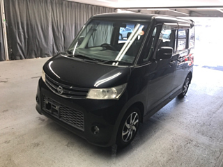NISSAN ROOX 2011