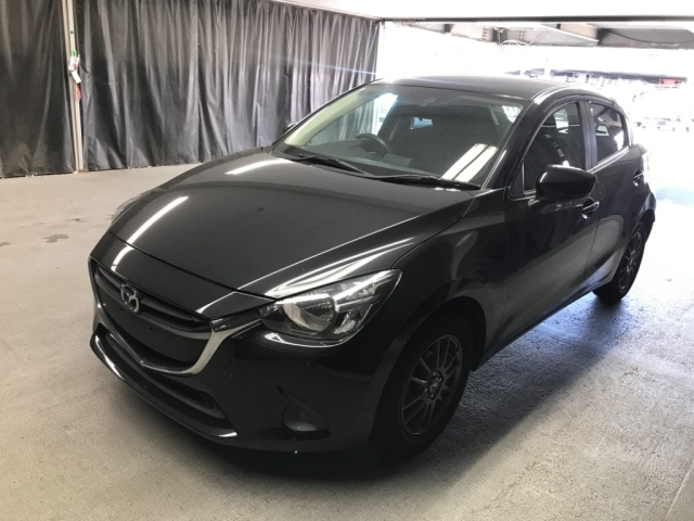 MAZDA DEMIO 2017