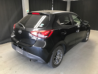 MAZDA DEMIO 2017