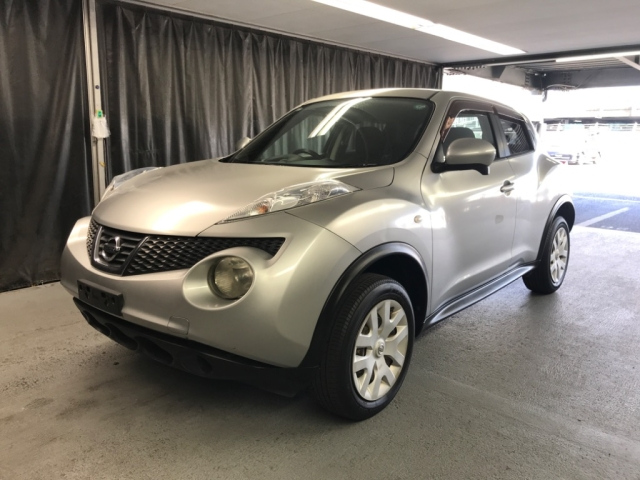 NISSAN JUKE 2011