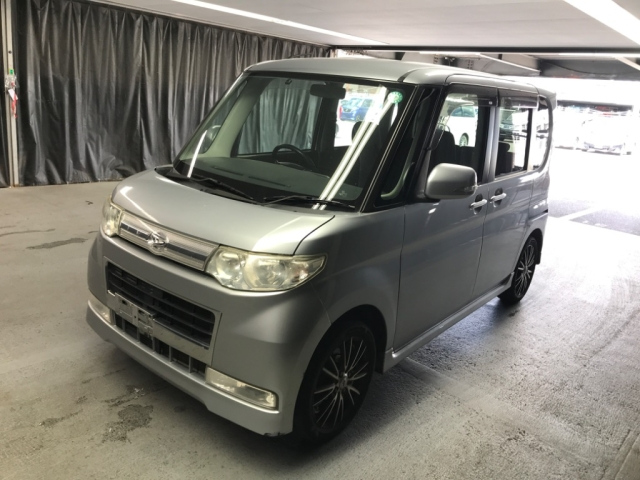 DAIHATSU TANTO 2009