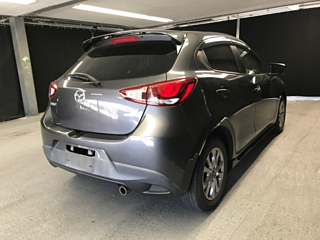 MAZDA DEMIO 2015