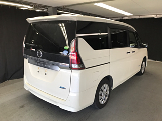 NISSAN SERENA 2018