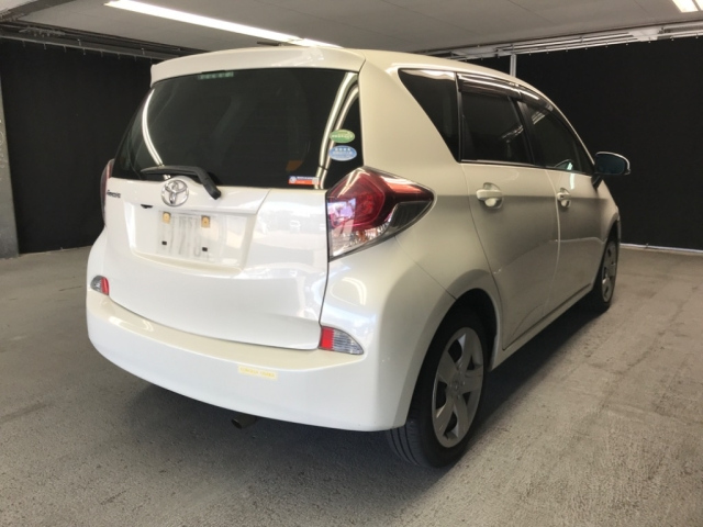 TOYOTA RACTIS 2015