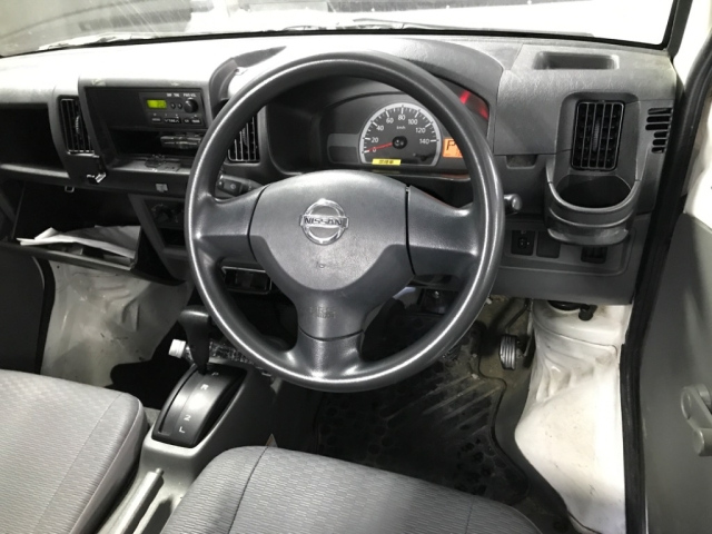NISSAN CLIPPER TRUCK 2013