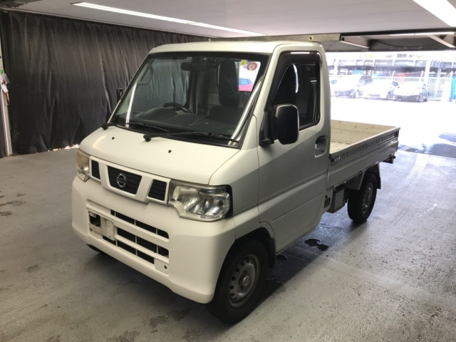 NISSAN CLIPPER TRUCK 2013