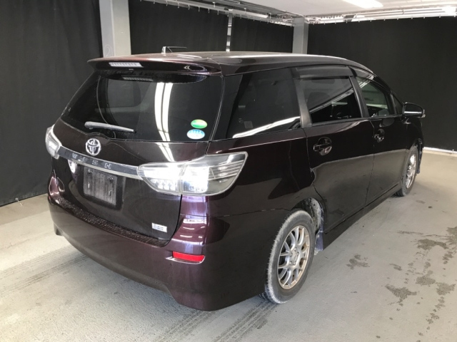 TOYOTA WISH 2012