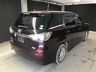 TOYOTA WISH 2012