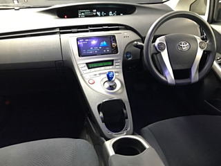 TOYOTA PRIUS 2014