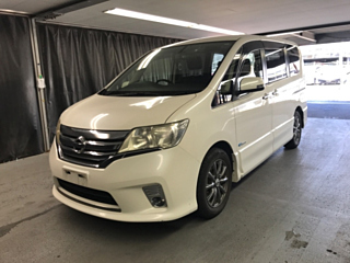 NISSAN SERENA 2013