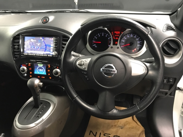 NISSAN JUKE 2010