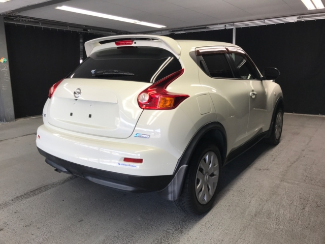 NISSAN JUKE 2010