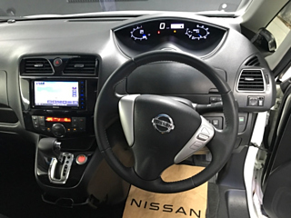 NISSAN SERENA 2015