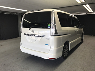 NISSAN SERENA 2015