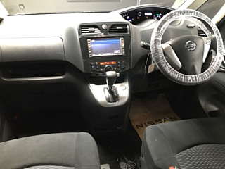 NISSAN SERENA 2011