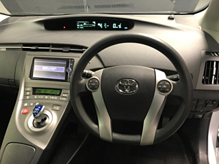 TOYOTA PRIUS 2012