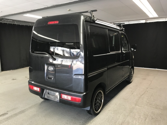 DAIHATSU HIJET VAN 2013