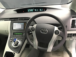 TOYOTA PRIUS 2011