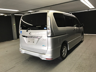 NISSAN SERENA 2013