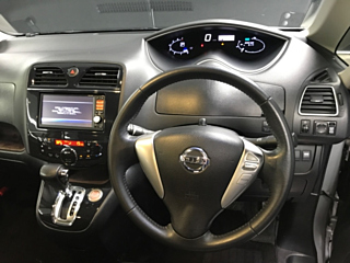 NISSAN SERENA 2013