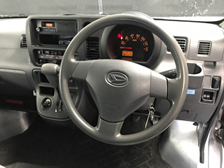 DAIHATSU HIJET VAN 2013