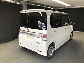 DAIHATSU TANTO 2009