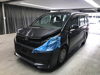 TOYOTA VOXY 2014