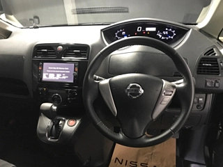 NISSAN SERENA 2012
