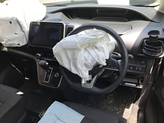 NISSAN SERENA 2020