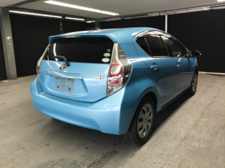 TOYOTA AQUA 2012