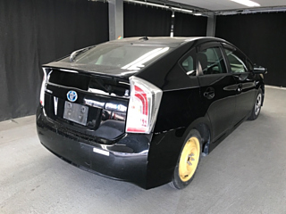 TOYOTA PRIUS 2012
