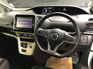 NISSAN SERENA 2018