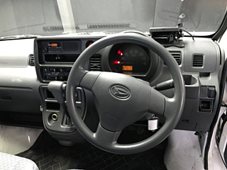 DAIHATSU HIJET VAN 2017
