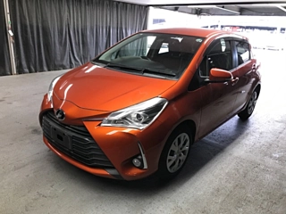 TOYOTA VITZ 2017