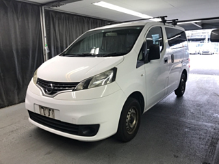 NISSAN NV200 2010
