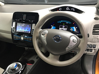 NISSAN LEAF 2015