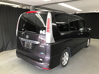 NISSAN SERENA 2010