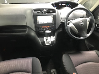 NISSAN SERENA 2011