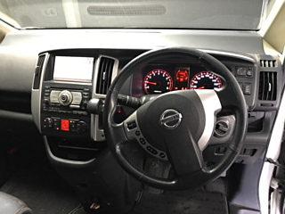 NISSAN SERENA 2008